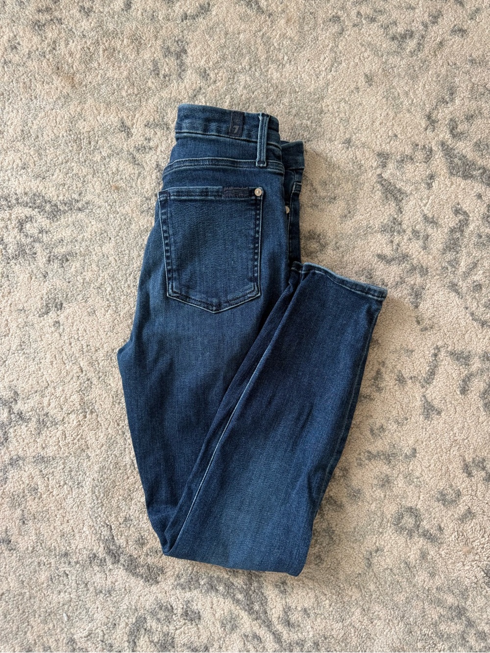 7 For All Mankind The Gwenevere Skinny Jeans Dark Wash Size 26